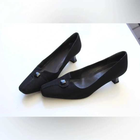 Stuart Weitzman low heels - Picture 8 of 14